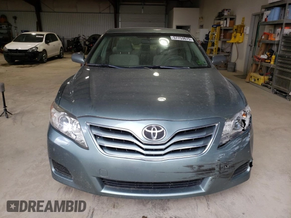 2010 Toyota Camry z VIN JTNBF3EK3A3002517, wystawiony jako Copart lot #57753675 z przebiegiem 196 094 mil mil oraz Szkoda całkowita • Salvage title. Historia ofert i sprzedaży dostępna na DreamBid. Obrazek 5.