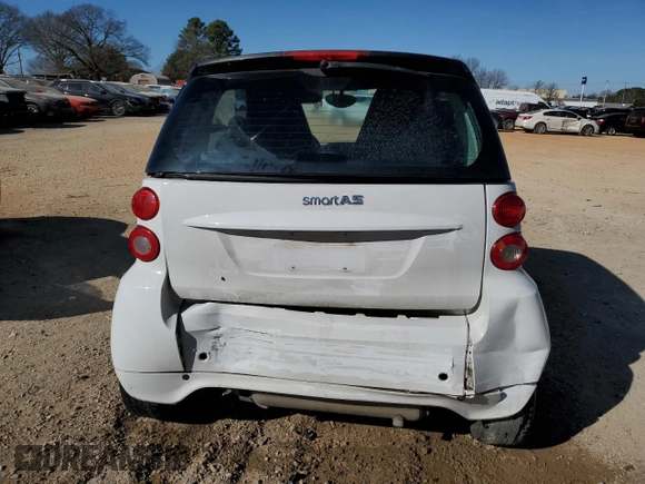 2015 Smart fortwo Passion z VIN WMEEJ3BA0FK812519, wystawiony jako Copart lot #47236285 z przebiegiem 122 139 mil mil oraz Szkody całkowita. Historia ofert i sprzedaży dostępna na DreamBid. Obrazek 10.