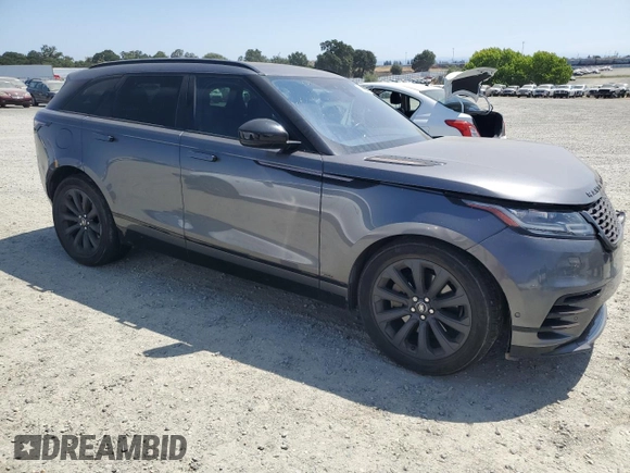 2018 Land Rover Range Rover Velar R-Dynamic SE z VIN SALYL2RV8JA772755, wystawiony jako Copart lot #61056515 z przebiegiem 45 098 mil mil oraz Szkoda całkowita • Salvage title. Historia ofert i sprzedaży dostępna na DreamBid. Obrazek 4.