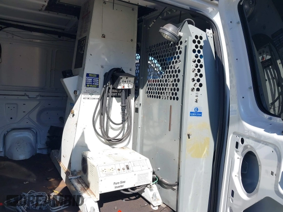 2007 Ford Econoline Cargo with VIN 1FTSE34L47DA57417, listed as a IAAI auction lot 41832862 with 124,517 mi miles. Bid and sale history available at carsss.com. Image 8.