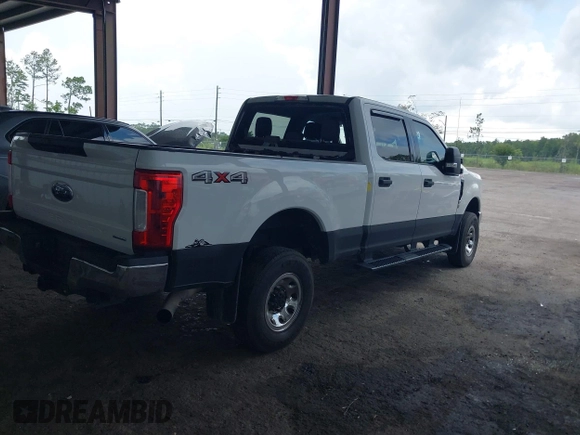 2018 Ford F-250 XL z VIN 1FT7W2B60JEB37227, wystawiony jako IAAI lot #42646192 z przebiegiem 182 730 mil mil oraz . Historia ofert i sprzedaży dostępna na DreamBid. Obrazek 4.
