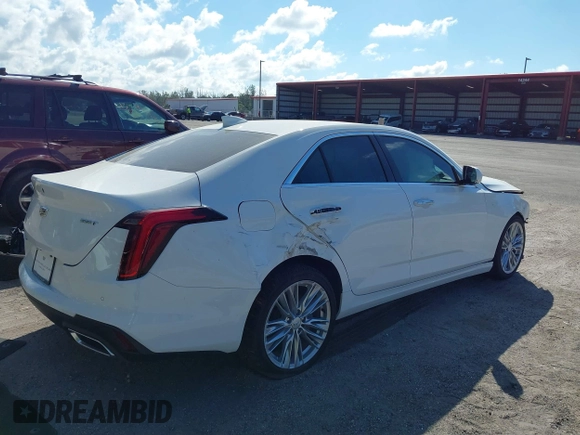 2025 Cadillac CT4 Premium Luxury z VIN 1G6DB5RK3S0110690, wystawiony jako IAAI lot #41540815 z przebiegiem 1 749 mil mil oraz . Historia ofert i sprzedaży dostępna na DreamBid. Obrazek 4.