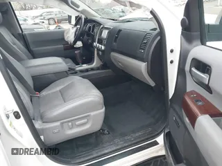 2017 Toyota Sequoia Platinum with VIN 5TDDY5G18HS154082, listed as a IAAI auction lot 41132778 with 55,175 mi miles. Bid and sale history available at carsss.com. Image 5.
