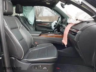 2022 Cadillac Escalade 4WD Premium Luxury with VIN 1GYS4BKL1NR130608, listed as a IAAI auction lot 41511561 with 37,897 mi miles. Bid and sale history available at carsss.com. Image 5.
