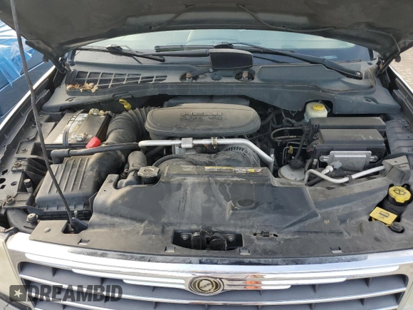 2009 Chrysler Aspen Limited z VIN 1A8HW58T29F715667, wystawiony jako Copart lot #67263154 z przebiegiem 94 361 mil mil oraz Szkoda całkowita • Salvage title. Historia ofert i sprzedaży dostępna na DreamBid. Obrazek 12.