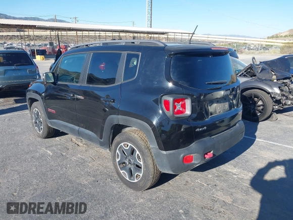 2015 Jeep Renegade Trailhawk с VIN ZACCJBCT2FPC20013, выставлен на аукционе IAAI как лот 42680212 с пробегом 285 990 миль миль и . История ставок и продаж доступна на DreamBid. Изображение 3.