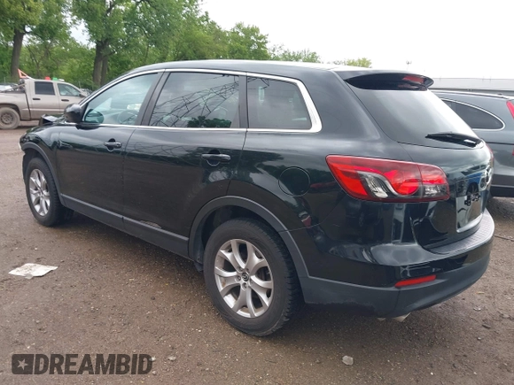 2015 Mazda CX-9 Sport with VIN JM3TB3BV1F0466070, listed as a IAAI auction lot 42350686 with 110,818 mi miles and . Bid and sale history available at DreamBid. Image 3.