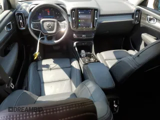 2024 Volvo XC40 Plus Dark Theme with VIN YV4L12UL0R2206363, listed as a Copart auction lot 58805295 with 4,482 mi miles and Salvage title. Bid and sale history available at DreamBid. Image 8.