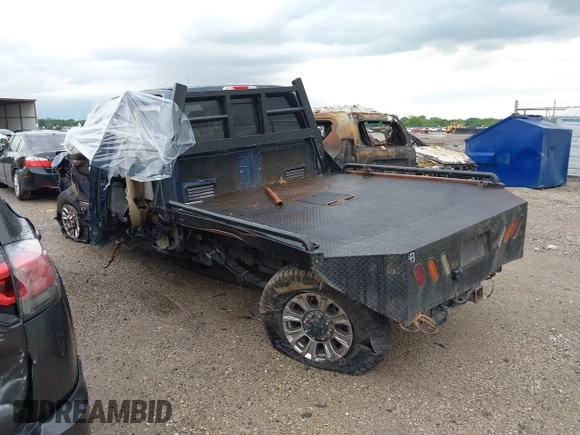 2019 Ford F-250 XL with VIN 1FT7W2BT8KEF65313, listed as a IAAI auction lot 42107459 with 194,049 mi miles and . Bid and sale history available at DreamBid. Image 3.