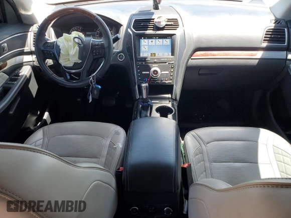 2018 Ford Explorer Platinum z VIN 1FM5K8HT4JGA54385, wystawiony jako Copart lot #57814475 z przebiegiem 105 489 mil mil oraz Szkoda całkowita • Salvage title. Historia ofert i sprzedaży dostępna na DreamBid. Obrazek 8.
