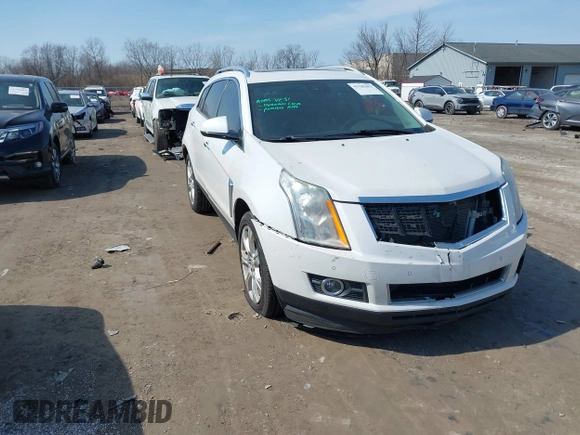 2015 Cadillac SRX Premium Collection with VIN 3GYFNDE38FS516009, listed as a IAAI auction lot 41785462 with 68,738 mi miles. Bid and sale history available at carsss.com. Image 1.
