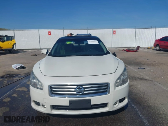 2014 Nissan Maxima SV z VIN 1N4AA5AP6EC914839, wystawiony jako IAAI lot #42084641 z przebiegiem 178 450 mil mil oraz . Historia ofert i sprzedaży dostępna na DreamBid. Obrazek 12.
