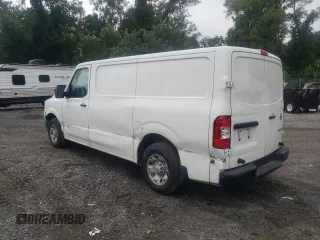 2021 Nissan NV Cargo SV с VIN 1N6BF0KY3MN806785, выставлен на аукционе Copart как лот 77234424 с пробегом 105 784 миль миль и Списание • Salvage title. История ставок и продаж доступна на DreamBid. Изображение 2.