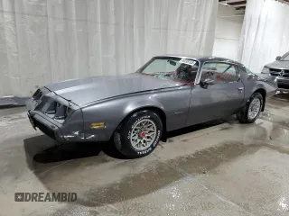 1981 Pontiac Firebird z VIN 1G2AS87A4BN117926, wystawiony jako Copart lot #49288185 z przebiegiem 54 759 mil mil oraz Tytuł czysty. Historia ofert i sprzedaży dostępna na DreamBid. Obrazek 1.