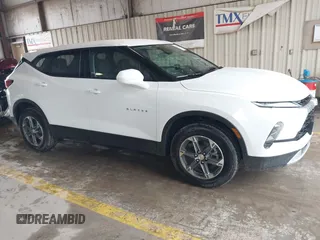 2025 Chevrolet Blazer LT z VIN 3GNKBCR48SS171253, wystawiony jako IAAI lot #41901668 z przebiegiem 1 238 mil mil oraz . Historia ofert i sprzedaży dostępna na DreamBid. Obrazek 1.