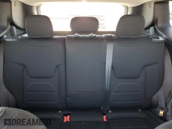 2022 Jeep Renegade Latitude with VIN ZACNJDB18NPN77583, listed as a Copart auction lot 56222315 with 21,551 mi miles and Salvage title. Bid and sale history available at DreamBid. Image 10.