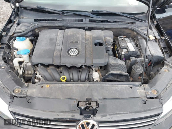 2013 Volkswagen Jetta SE with VIN 3VWDP7AJ4DM352849, listed as a IAAI auction lot 41918821 with 143,547 mi miles and . Bid and sale history available at DreamBid. Image 10.