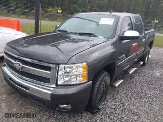2010 Chevrolet Silverado 1500 LT with VIN 3GCRCSE00AG209285, listed as a IAAI auction lot 41772604 with 1 mi miles. Bid and sale history available at carsss.com. Image 2.