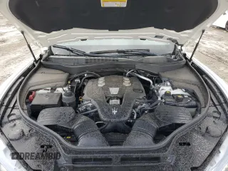2017 Maserati Levante with VIN ZN661XUAXHX250088, listed as a Copart auction lot 40583294 with 26,317 mi miles. Bid and sale history available at carsss.com. Image 11.