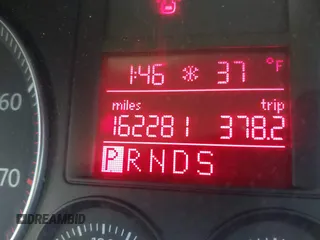 2009 Volkswagen Jetta SE с VIN 3VWRM71K99M006228, выставлен на аукционе IAAI как лот 41782353 с пробегом 162 281 миль миль и . История ставок и продаж доступна на DreamBid. Изображение 15.