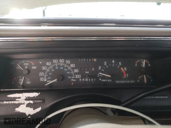 1998 Buick LeSabre Limited with VIN 1G4HR52K4WH502147, listed as a Copart auction lot 49663825 with 205,143 mi miles and Salvage title. Bid and sale history available at DreamBid. Image 9.