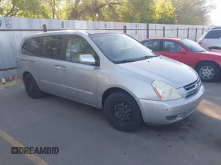 2006 Kia Sedona LX with VIN KNDMB233366032380, listed as a IAAI auction lot 42196919 with 132,336 mi miles. Bid and sale history available at carsss.com. Image 1.