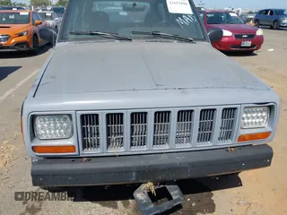 1997 Jeep Cherokee Sport with VIN 1J4FJ68SXVL523204, listed as a IAAI auction lot 42619498 with 270,262 mi miles and . Bid and sale history available at DreamBid. Image 6.