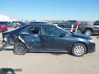 2013 Toyota Camry Hybrid LE with VIN 4T1BD1FK6DU070138, listed as a IAAI auction lot 41668658 with 148,065 mi miles. Bid and sale history available at carsss.com. Image 13.