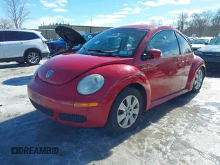 2008 Volkswagen New Beetle Coupe S with VIN 3VWPW31CX8M526844, listed as a IAAI auction lot 41672088 with 141,506 mi miles. Bid and sale history available at carsss.com. Image 2.