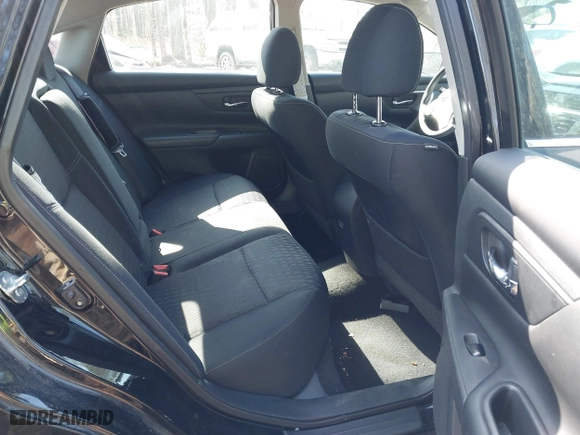 2017 Nissan Altima 2.5 SR with VIN 1N4AL3AP7HC236587, listed as a IAAI auction lot 41591452 with 101,429 mi miles. Bid and sale history available at carsss.com. Image 8.