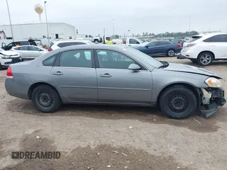 2007 Chevrolet Impala LS z VIN 2G1WB58KX79118024, wystawiony jako IAAI lot #41882495 z przebiegiem 284 343 mil mil oraz . Historia ofert i sprzedaży dostępna na DreamBid. Obrazek 14.