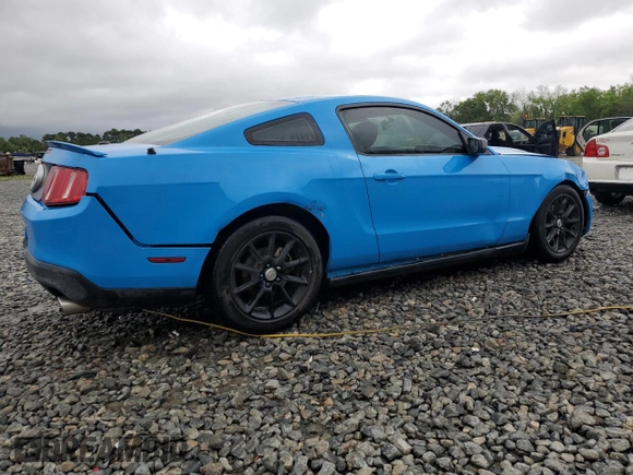 2011 Ford Mustang V6 with VIN 1ZVBP8AM5B5121663, listed as a Copart auction lot 51989235 with 186,407 mi miles and Salvage title. Bid and sale history available at DreamBid. Image 3.