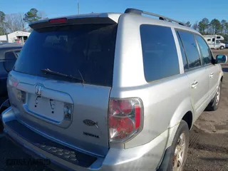 2006 Honda Pilot EX-L with VIN 2HKYF18586H503553, listed as a IAAI auction lot 41888747 with 227,307 mi miles. Bid and sale history available at carsss.com. Image 4.
