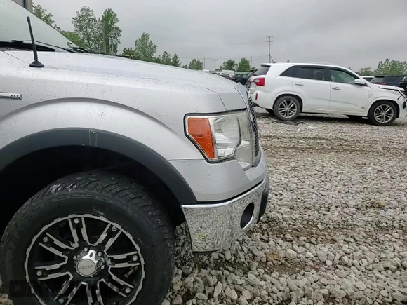 2014 Ford F-150 XL z VIN 1FTFW1ET6EFA60029, wystawiony jako Copart lot #58087755 z przebiegiem 127 953 mil mil oraz Czysty tytuł • Clean title. Historia ofert i sprzedaży dostępna na DreamBid. Obrazek 13.