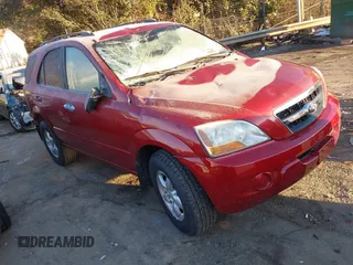 2009 Kia Sorento LX with VIN KNDJC735495868868, listed as a IAAI auction lot 41349993 with 144,935 mi miles. Bid and sale history available at carsss.com. Image 1.