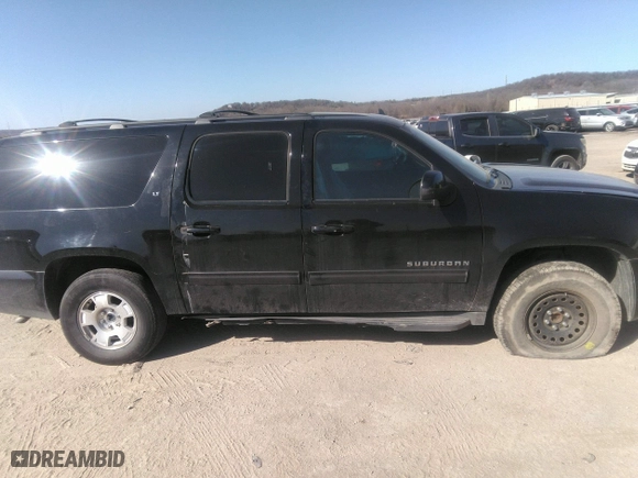 2012 Chevrolet Suburban LT with VIN 1GNSCJE07CR273166, listed as a IAAI auction lot 41782587 with 271,456 mi miles. Bid and sale history available at carsss.com. Image 14.