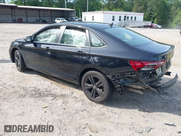 2024 Volkswagen Jetta SE with VIN 3VW7M7BU1RM063918, listed as a IAAI auction lot 42233127 with 12,903 mi miles and . Bid and sale history available at DreamBid. Image 3.