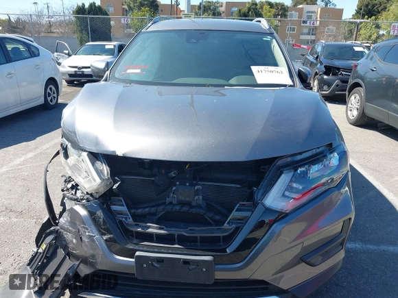 2020 Nissan Rogue SV with VIN JN8AT2MT9LW006753, listed as a IAAI auction lot 41750762 with 63,913 mi miles. Bid and sale history available at carsss.com. Image 12.