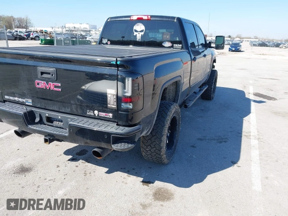2017 GMC Sierra 1500 SLT z VIN 3GTU2NEC8HG211837, wystawiony jako IAAI lot #41876845 z przebiegiem 138 945 mil mil oraz . Historia ofert i sprzedaży dostępna na DreamBid. Obrazek 4.