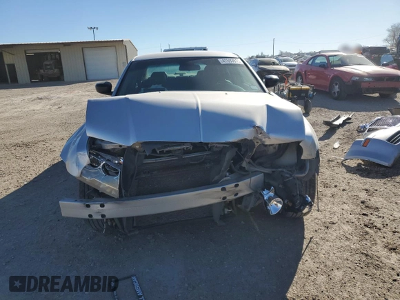 2006 Chrysler 300 with VIN 2C3KA43R56H376290, listed as a Copart auction lot 41593915 with 133,789 mi miles and Salvage Title. Bid and sale history available at carsss.com. Image 5.