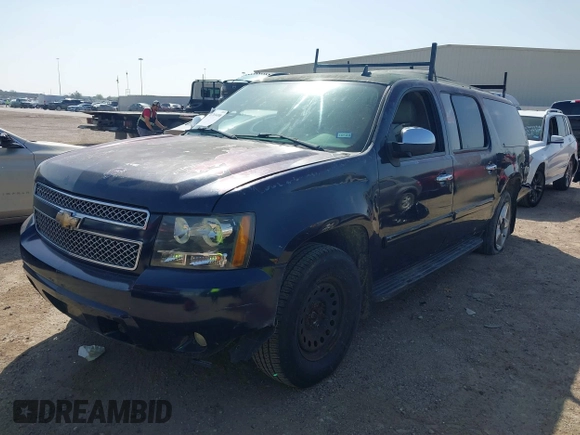 2008 Chevrolet Suburban LT w/3LT with VIN 1GNFK16328J113022, listed as a IAAI auction lot 41769498 with 160,487 mi miles. Bid and sale history available at carsss.com. Image 2.