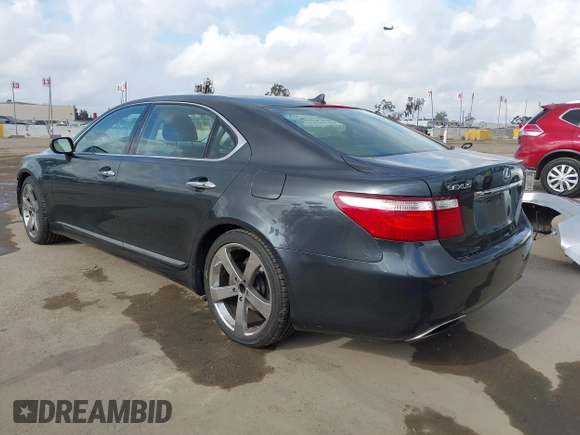 2007 Lexus LS 460 L с VIN JTHGL46F075002562, выставлен на аукционе IAAI как лот 42110316 с пробегом Не указан миль и . История ставок и продаж доступна на DreamBid. Изображение 3.