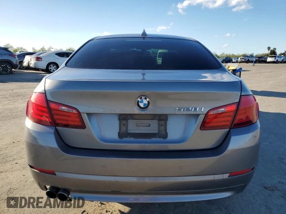2012 BMW 5 Series 528i z VIN WBAXG5C5XCDX02237, wystawiony jako Copart lot #47799275 z przebiegiem 116 257 mil mil oraz Szkoda całkowita • Salvage title. Historia ofert i sprzedaży dostępna na DreamBid. Obrazek 6.