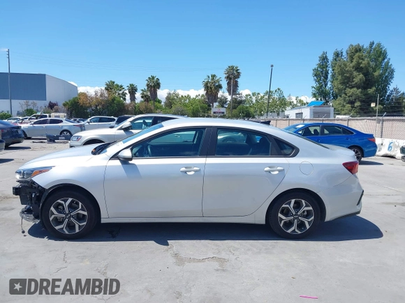2021 Kia Forte LXS z VIN 3KPF24AD0ME349234, wystawiony jako IAAI lot #42238895 z przebiegiem 66 043 mil mil oraz . Historia ofert i sprzedaży dostępna na DreamBid. Obrazek 15.