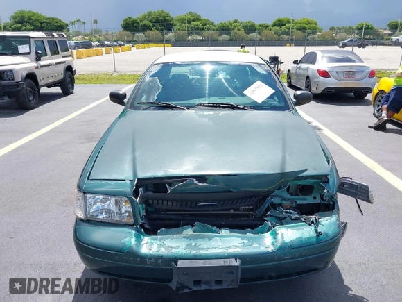 2010 Ford Police Interceptor с VIN 2FABP7BV1AX118489, выставлен на аукционе IAAI как лот 42597521 с пробегом Не указан миль и . История ставок и продаж доступна на DreamBid. Изображение 12.