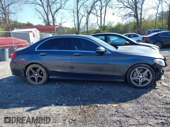2016 Mercedes-Benz C 300 z VIN 55SWF4JB8GU160119, wystawiony jako IAAI lot #41887047 z przebiegiem 89 688 mil mil oraz . Historia ofert i sprzedaży dostępna na DreamBid. Obrazek 13.