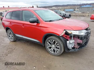 2018 Mitsubishi Outlander ES z VIN JA4AZ3A30JZ036055, wystawiony jako IAAI lot #41699939 z przebiegiem 64 663 mil mil oraz . Historia ofert i sprzedaży dostępna na DreamBid. Obrazek 1.