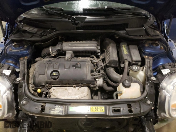 2008 MINI Hardtop with VIN WMWMF33558TT67668, listed as a Copart auction lot 50363795 with 72,738 mi miles and Salvage Title. Bid and sale history available at DreamBid. Image 11.