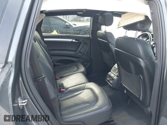2015 Audi Q7 3.0T S line Prestige with VIN WA1DGAFE4FD004070, listed as a IAAI auction lot 41600288 with 157,842 mi miles. Bid and sale history available at carsss.com. Image 8.