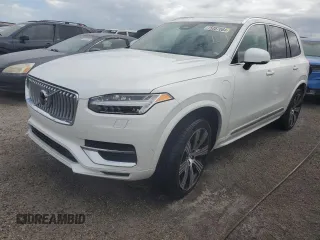 2024 Volvo XC90 Ultimate Bright Theme z VIN YV4H60CF6R1213654, wystawiony jako Copart lot #75357064 z przebiegiem Nie podano mil oraz Nie do naprawy • Non repairable. Historia ofert i sprzedaży dostępna na DreamBid. Obrazek 1.